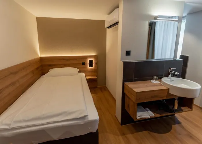 Ziegelhuesi Hotel, Stettlen Bei Bern
