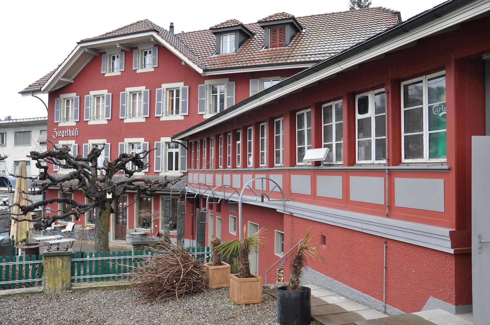 Penzion Ziegelhuesi Hotel, Bei Bern Stettlen