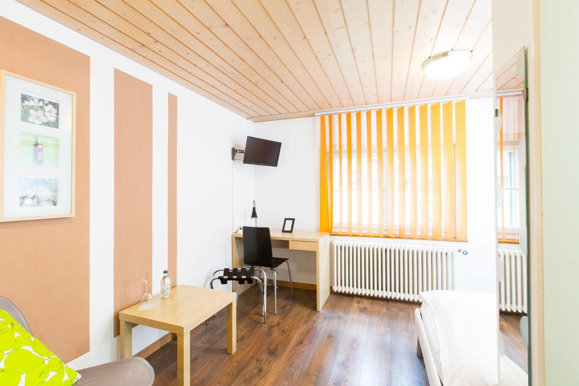 Ziegelhuesi Hotel, Bei Bern